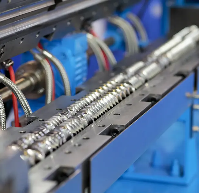 Pwosesis travay la ak prekosyon operasyon nan granulator kim jimo-vis